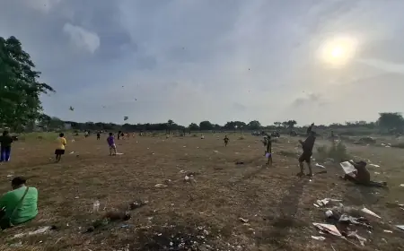 Lahan Kosong di Gresik Jadi Favorit Warga Bermain Layang-Layang, Refleksi Mainan di tengah Kota Industri