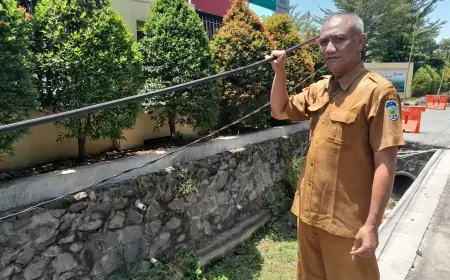 Kabel Fiber Optik Semrawut di Nganjuk Jadi Sorotan, PUPR Koordinasi dengan Sejumlah OPD