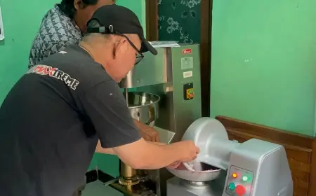 Manfaat Teknologi, UKWMS Bantu Peningkatan Produksi dan Manajemen Usaha Bakso