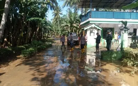 Banjir di Sitiarjo Malang akibat Luapan Sungai Penguluran