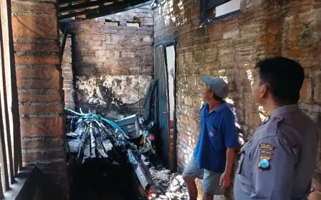 Rumah Warga Sukodono Tulungagung Terbakar, Diduga Akibat Lilin yang Ditinggal Bocah