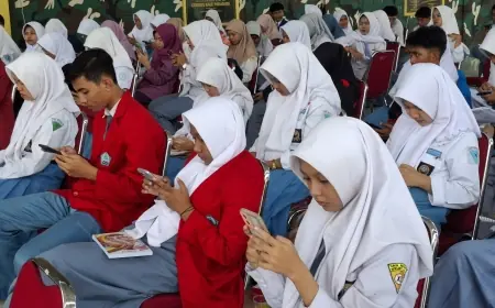 Gerakan 1.000 Siswa Menulis di Gresik Dorong Anak-anak Berliterasi