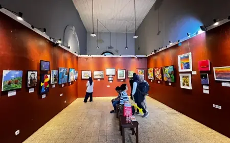 YKAI Jatim Gelar Pameran Lukisan Anak, Alun-alun Surabaya Disulap Jadi Ruang Ekspresi Pelukis Cilik
