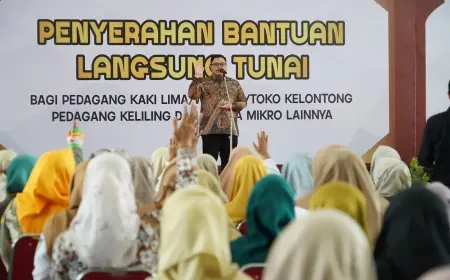 Ratusan Guru Non ASN di Kediri Terima Bantuan Modal Usaha dari Mas Dhito