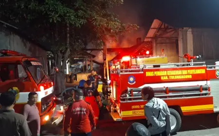 Kebakaran Pabrik Gula Merah di Tulungagung, Kerugian Rp 70 Juta