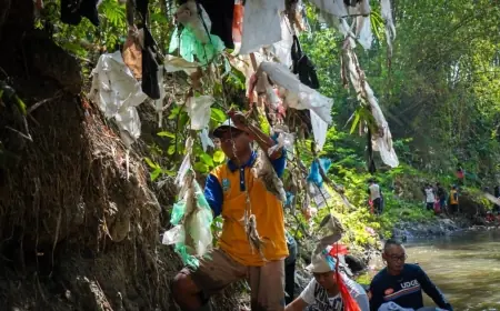 Pesan dari Sungai Selokambang: Bondowoso Lawan Mikroplastik dengan Aksi Nyata