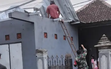 Kepanjen Malang Diterjang Angin Kencang:  21 Rumah Rusak, Pohon Tumbang