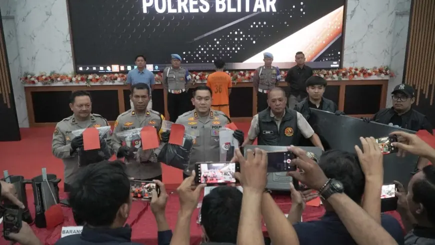 Pembakaran dan Penjarahan Kantor DPRD Kabupaten Blitar, Polisi Tangkap 41 Orang