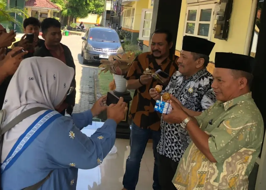 Temuan MBG Jombang, Susu Kedaluarsa, Jeruk Berbelatung dan Nasi Goreng Basi