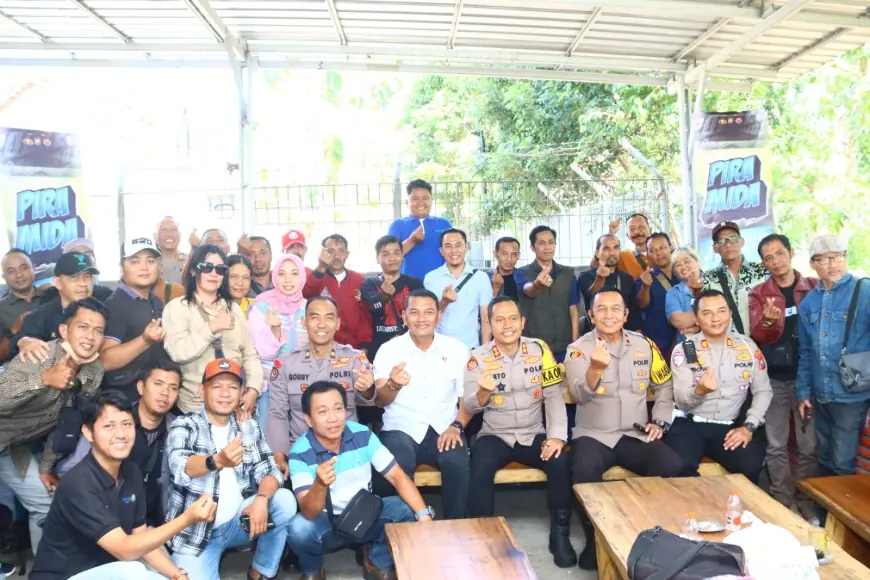 Polisi di Bondowoso Ngopi Bareng Media, Perkuat Sinergi Tangkal Hoaks dan Jaga Kamtibmas