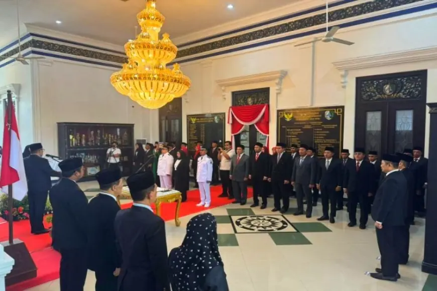 Penyegaran Birokrasi, Bupati Sampang Lantik 32 Pejabat