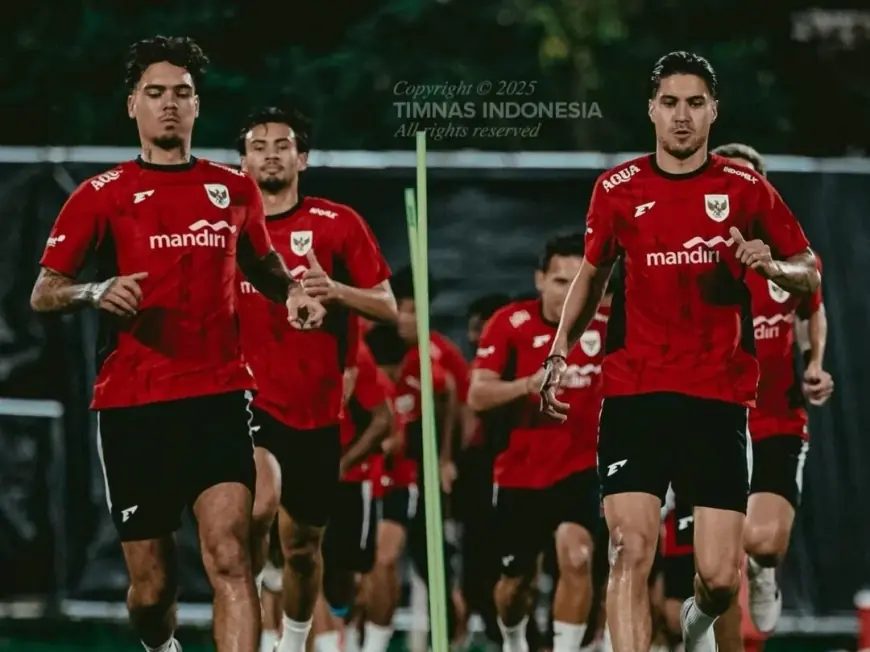 Jelang Lawan Lebanon, Kluivert Andalkan Skema Baru dan Tinggalkan Warisan Shin Tae-yong
