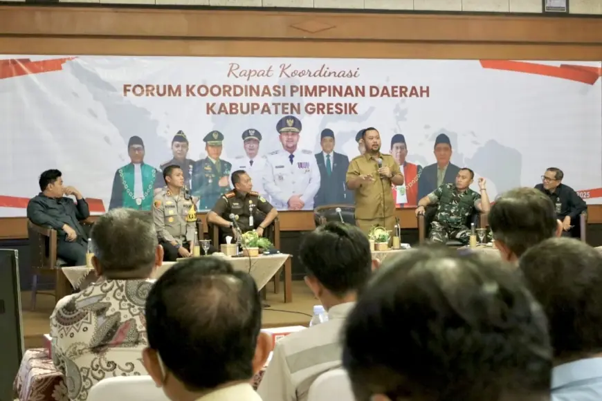 Perusahaan Angkutan dan Forkopimda Gresik Deklarasi Penegakan Jam Operasional Truk Barang