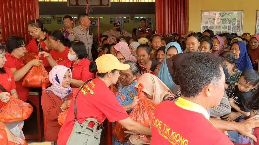 Kelenteng Tjoe Tik Kiong Tulungagung Gelar Sembahyang Rebutan, 3 Ribu Paket Sembako Dibagikan