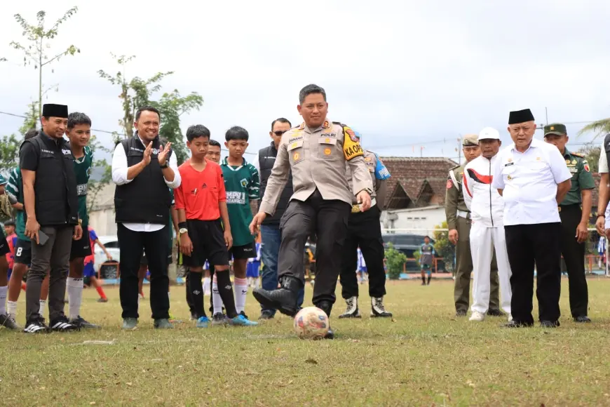 Kick-off Piala Kapolres Malang 2025 Warnai Semangat Sepak Bola Pelajar