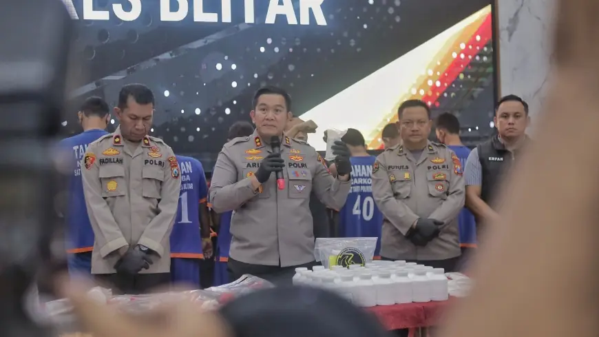 Nekat! Kakak Adik di Blitar Kompak Edarkan Sabu-Sabu