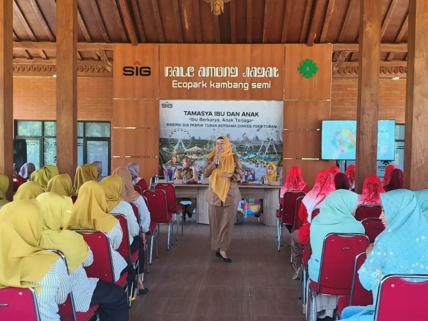 SIG Pabrik Tuban dan Dinkes P2KB Gelar Parenting bagi Ratusan Ibu Wali Murid TK