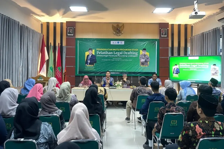 Gandeng Biro Hukum Kemenag RI, Fakultas Syariah UIN KHAS Jember Gelar Pelatihan Legal Drafting