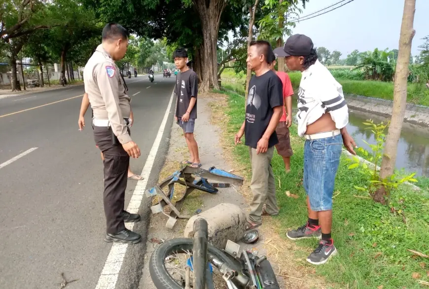 Pengendara Motor Tewas Ditabrak Truk Misterius di Jombang