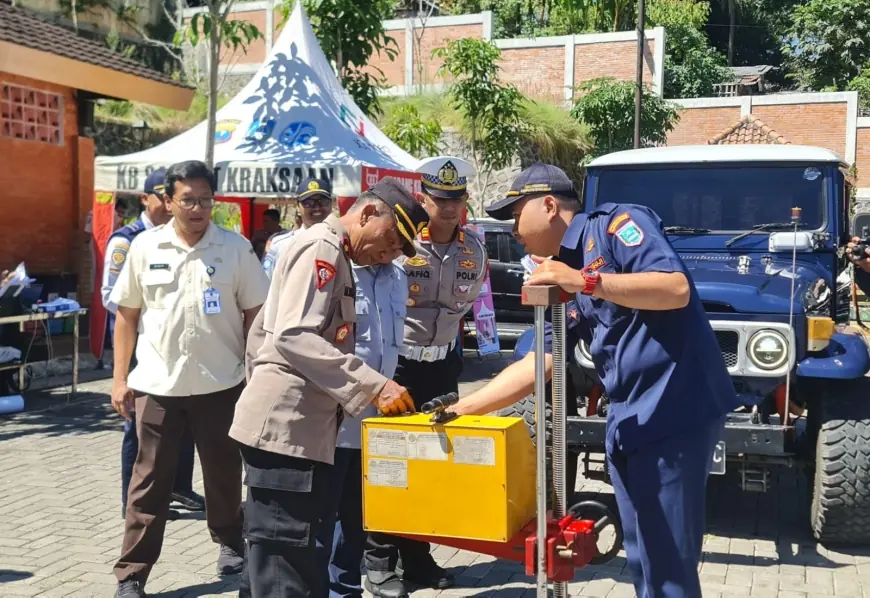Antisipasi Kecelakaan, Polres Probolinggo Periksa Kelayakan Angkutan Wisata Bromo