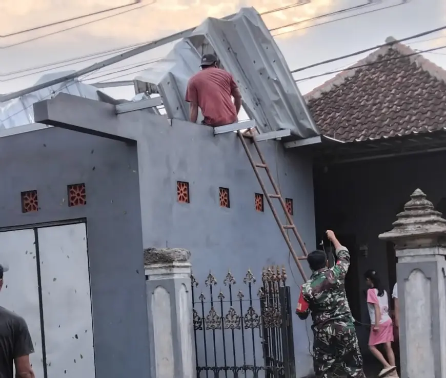 Kepanjen Malang Diterjang Angin Kencang:  21 Rumah Rusak, Pohon Tumbang