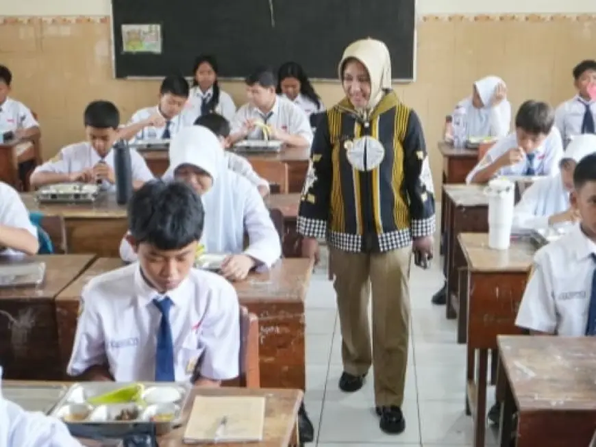 Wali Kota Mojokerto Pantau Distribusi Program MBG, 57 Persen Terlayani