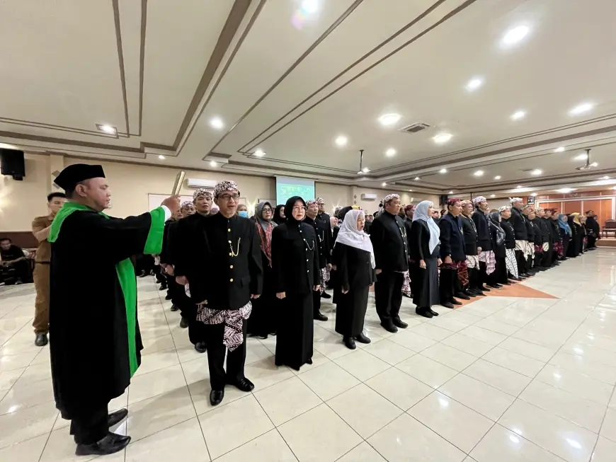 Penyegaran Birokrasi, dr. Aminuddin Lantik Belasan Pejabat Pemkot Probolinggo