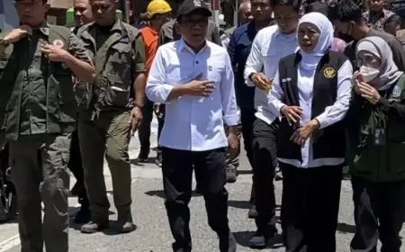 Menko PMK Tinjau Evakuasi Korban Musala Ponpes Al Khoziny yang Ambruk di Sidoarjo