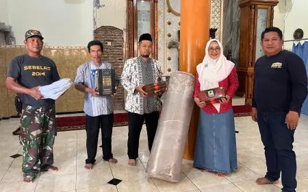 Wakil Rakyat Salurkan Bantuan Peralatan Ibadah ke Musala dan Masjid di Jombang