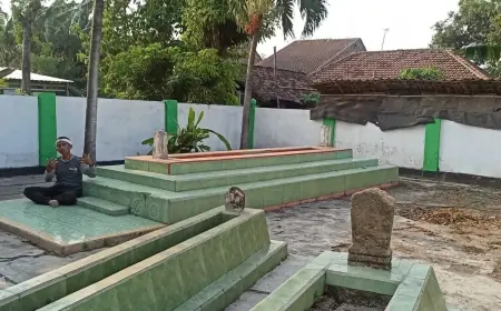 Pangeran Kertosono: Jejak Ulama Pembabat Dusun, Cucu Sunan Giri yang Bersemayam di Kujonmanis Warujayeng