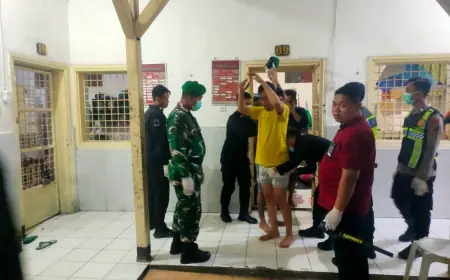 Lapas Bojonegoro Gelar Razia Tengah Malam Bersama TNI-Polri, Barang Terlarang Disita dari Blok Hunian
