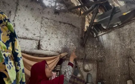 Guru TK di Jombang Hidup di Rumah Tak Layak dengan Gaji Minim