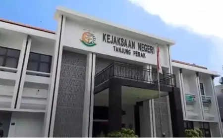 Kejaksaan Geledah Dugaan Korupsi Proyek Kolam Pelabuhan Tanjung Perak