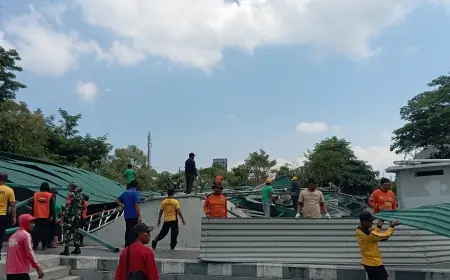 Atap Stadion Gelora Penataran Roboh Diterjang Angin Kencang, Tak Ada Korban Jiwa