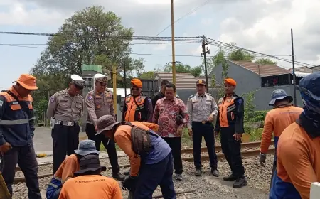 Mulai Hari Ini, Perlintasan KA JPL 203 di Desa Sanankulon Blitar Ditutup Total