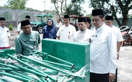 Dorong Mekanisasi Pertanian, Bupati Bondowoso Serahkan 202 Unit Alsintan