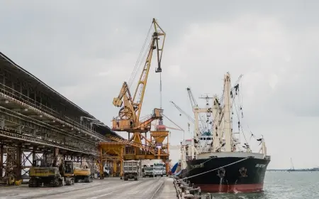 Konsep Green Smart Port Dorong Efisiensi Energi dan Dekarbonisasi Pelabuhan Petrokimia Gresik