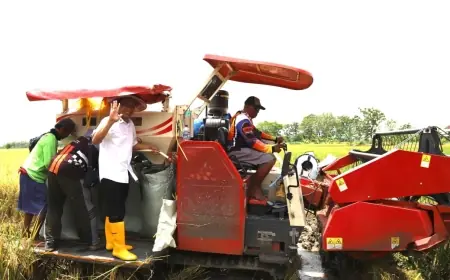 Tasyakuran Panen Raya, Bupati Bojonegoro Ajak Petani Kelola Lahan dan Air Secara Bijak