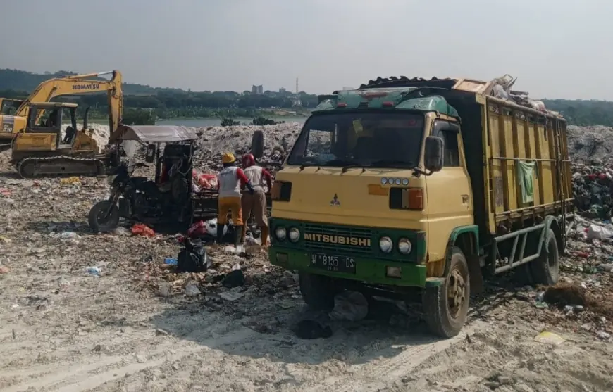 Overload, Volume Sampah TPA Ngipik Gresik Capai 200 Ton per Hari