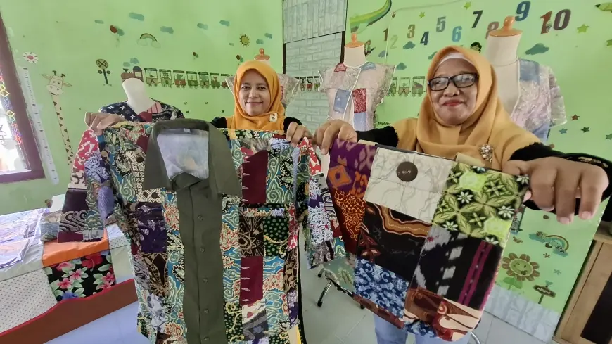 Warga Kauman Gresik Sulap Sisa Sampah Jadi Batik Leles