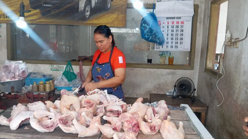 Harga Daging Ayam di Kota Blitar Masih Tinggi, Harga Cabai Mulai Merangkak Naik