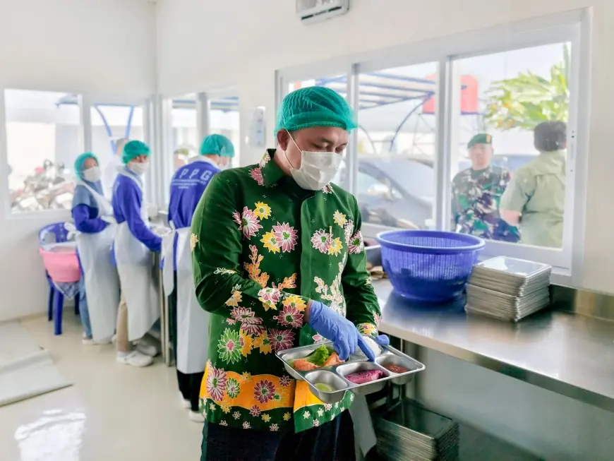 Bupati Pasuruan Sidak SPPG Grati, Mas Rusdi : Menu MBG di Pasuruan Sudah Standar BGN