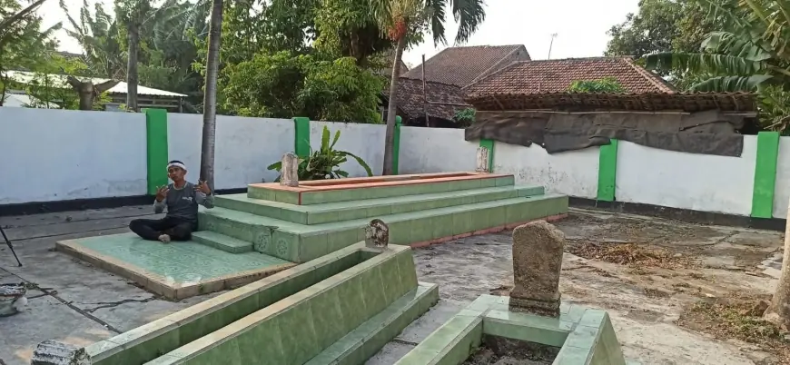 Pangeran Kertosono: Jejak Ulama Pembabat Dusun, Cucu Sunan Giri yang Bersemayam di Kujonmanis Warujayeng