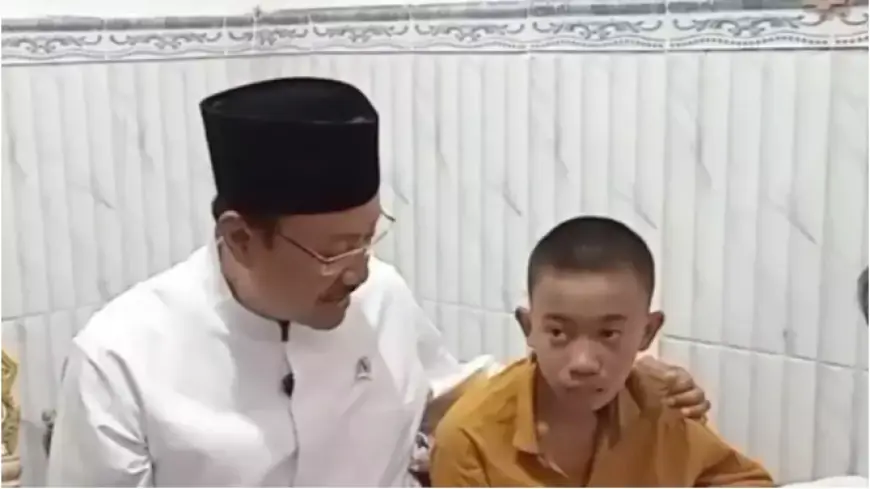 Jenguk ke RS, Gus Ipul Semangati Korban Tragedi Ponpes Al-Khoziny