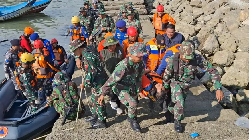 TNI Gelar Latihan Gabungan Penanggulangan Bencana Gempa dan Tsunami di Pantai Sidem dan Popoh Tulungagung