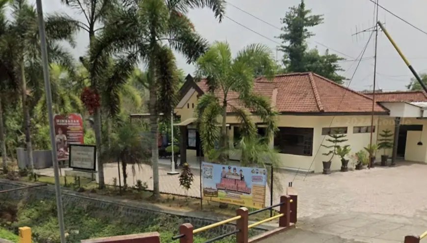 Kepergok Bersama Teman Wanita di Rumah, Agggota Polsek Durenan Harus Berurusan dengan Propam