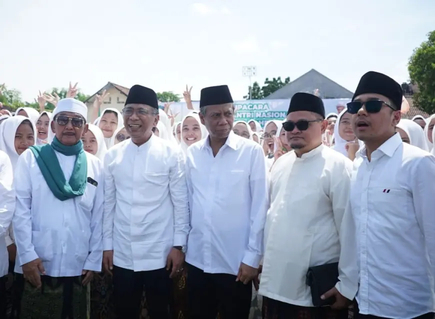 15.000 Santri Padati Apel Besar Hari Santri Nasional 2025 di Jombang