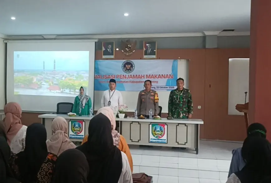 Dinkes Jombang Gelar Pertemuan Penjamah Makanan untuk Jaga Kualitas Pangan di 7 SPPG