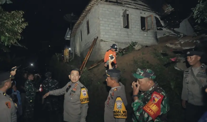 Hujan Deras Akibatkan Longsor, Satu Keluarga di Gandusari Blitar Alami Luka-Luka
