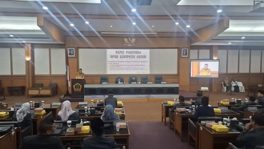 Pemkab Gresik Serahkan Rancangan KUA-PPAS ke DPRD, PAD Dirancang Rp1,5 Triliun